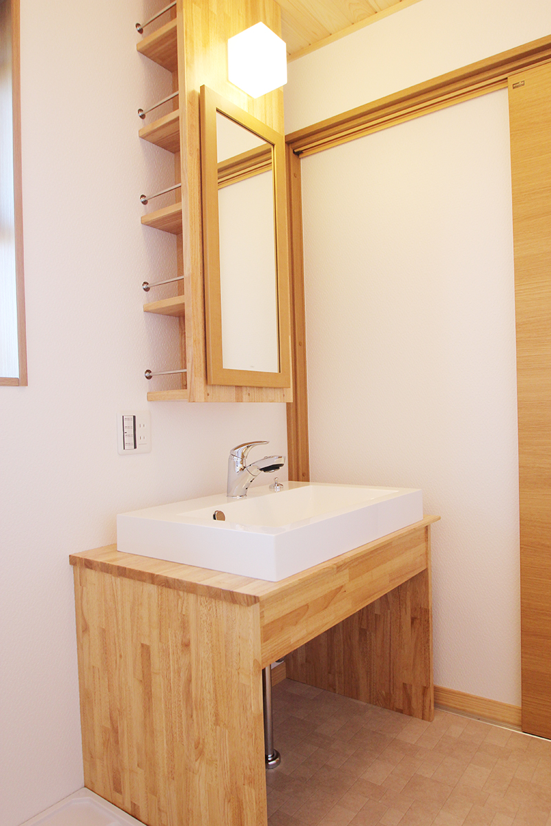 奈良の注文住宅の会社平野木材の洗面台リフォーム画像