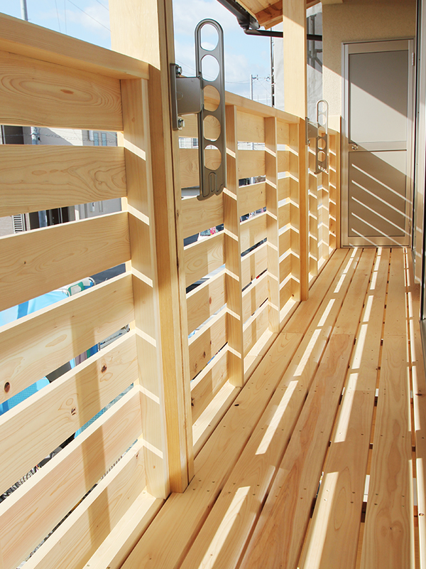 奈良の注文住宅の会社平野木材のウッドデッキ画像