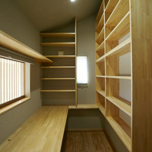奈良で書斎のある木の家なら平野木材