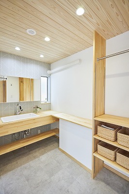 奈良で新築注文住宅の木の家を建てる平野木材の洗面室