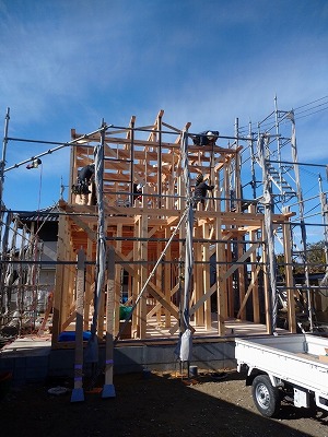 奈良で木の家を建てるなら平野木材の棟上げ